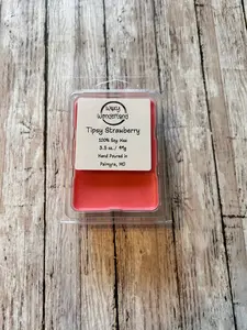 Tipsy Strawberry Clamshell