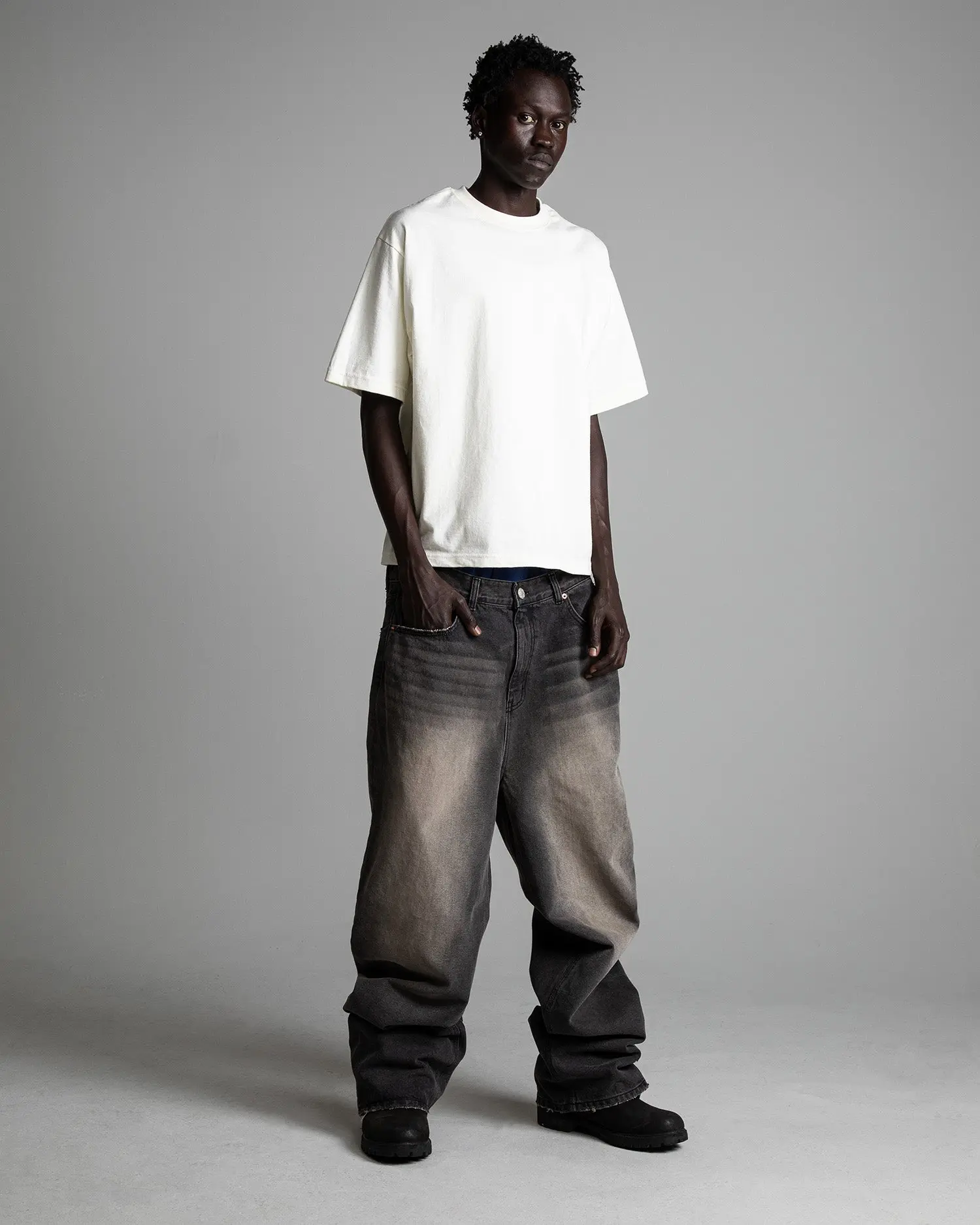 7.5oz Max Heavyweight Cropped Tee