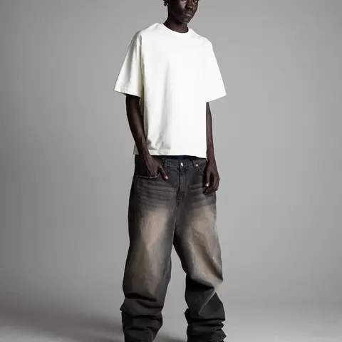 7.5oz Max Heavyweight Cropped Tee