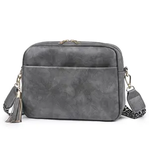 Amzdoll Crossbody - Elegant Design with Adjustable Strap for Versatile Use