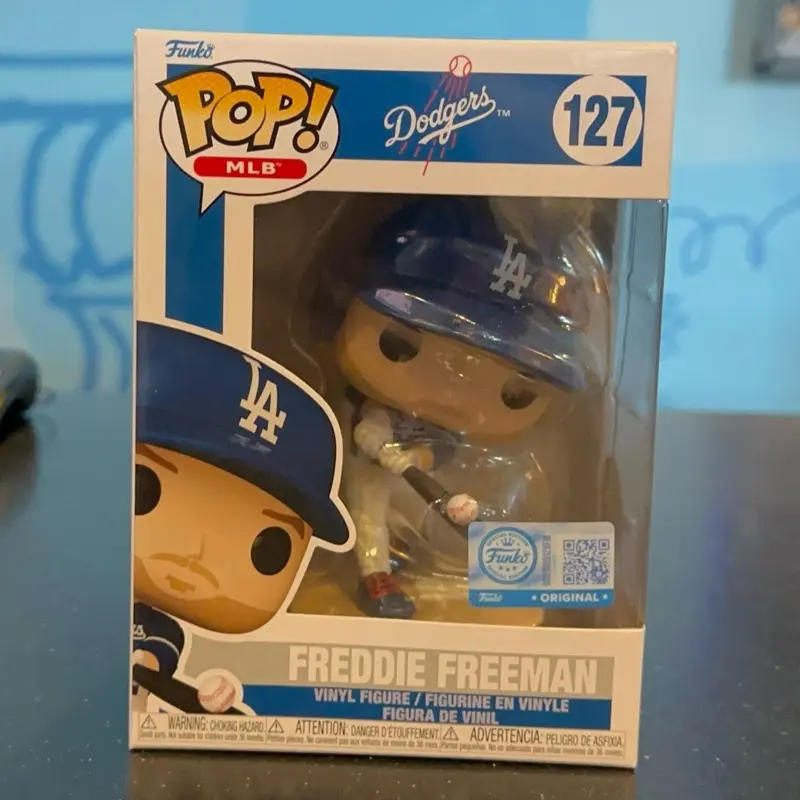Funko Pop New Vinyl Figure - Dodgers Freddie Freeman (Dodgers Logo), Hollywood Exclusive TV/Movie Character Collectible Figurine