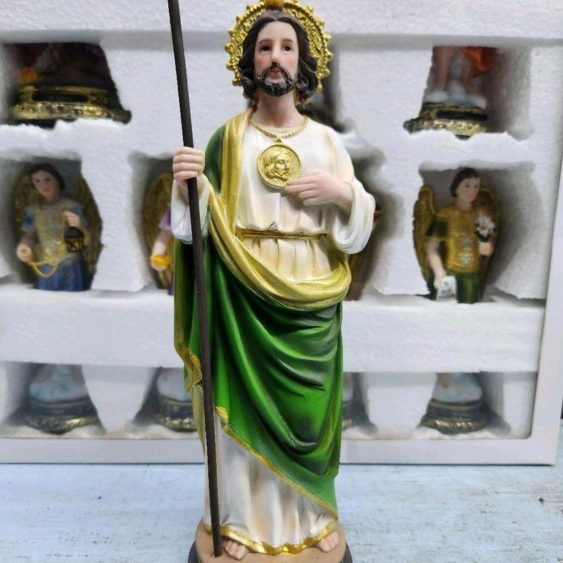 San Judas 12" Inches Tall 20057-12 Classic Estatua - Detailed Figure with Green and Gold Robe Brand New Statue St Jude Thaddeus Patron Saint of the impossible Religious Decor San Juditas