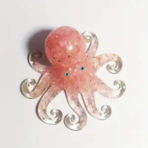 A Cute Crystal Octopus, a Decorative Gift Shaped Like an Octopus Made of Crystal Resin, Perfect for Adding a Touch of Ocean Magic to Your Holiday Decor