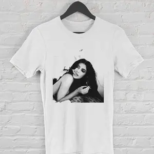 Kylie Smoking Kylie Jenner Vintage Media Personality Valentine Unisex T-Shirt HG17121