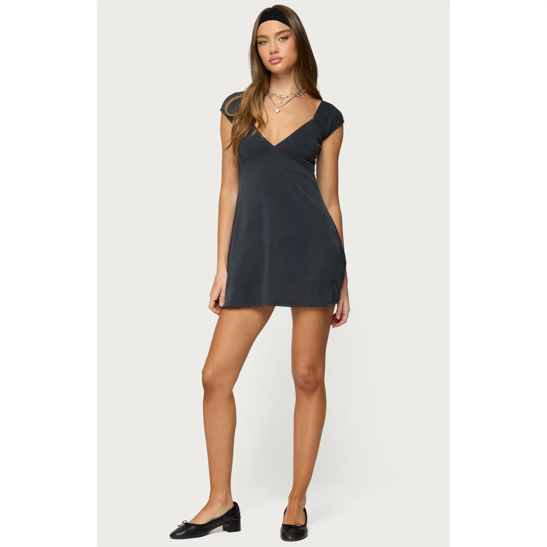 Edikted Women's Sarona v Neck Romper
