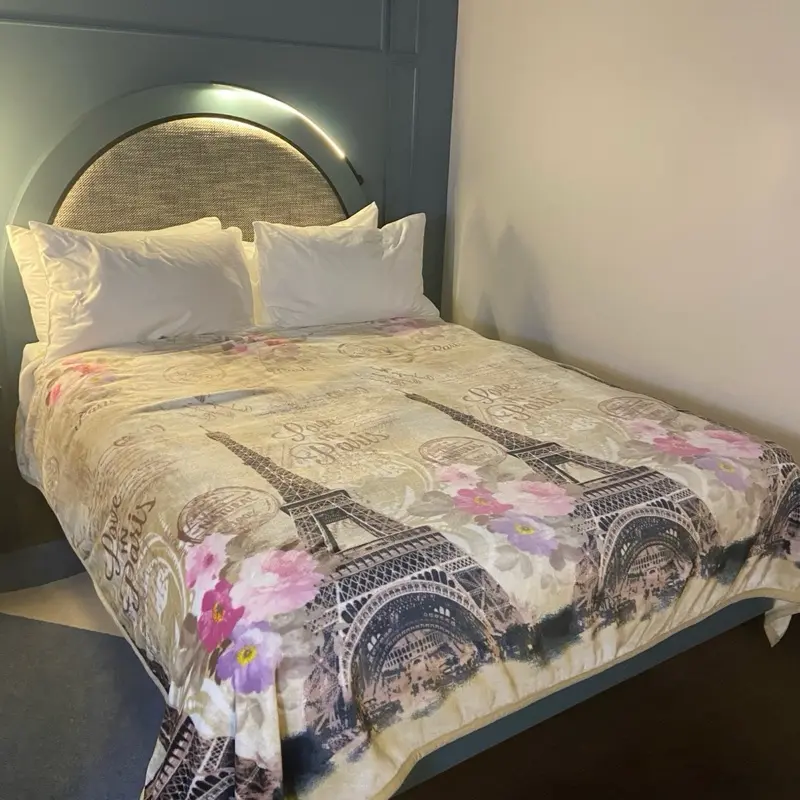 PARIS THROW BLANKET KING SIZE