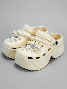 Women's Fashionable Faux Pearl & Rhinestone Decor Clogs, Casual Comfortable Platform Clogs for Beach, All-match Commuter Shoes for Work & Daily Wear