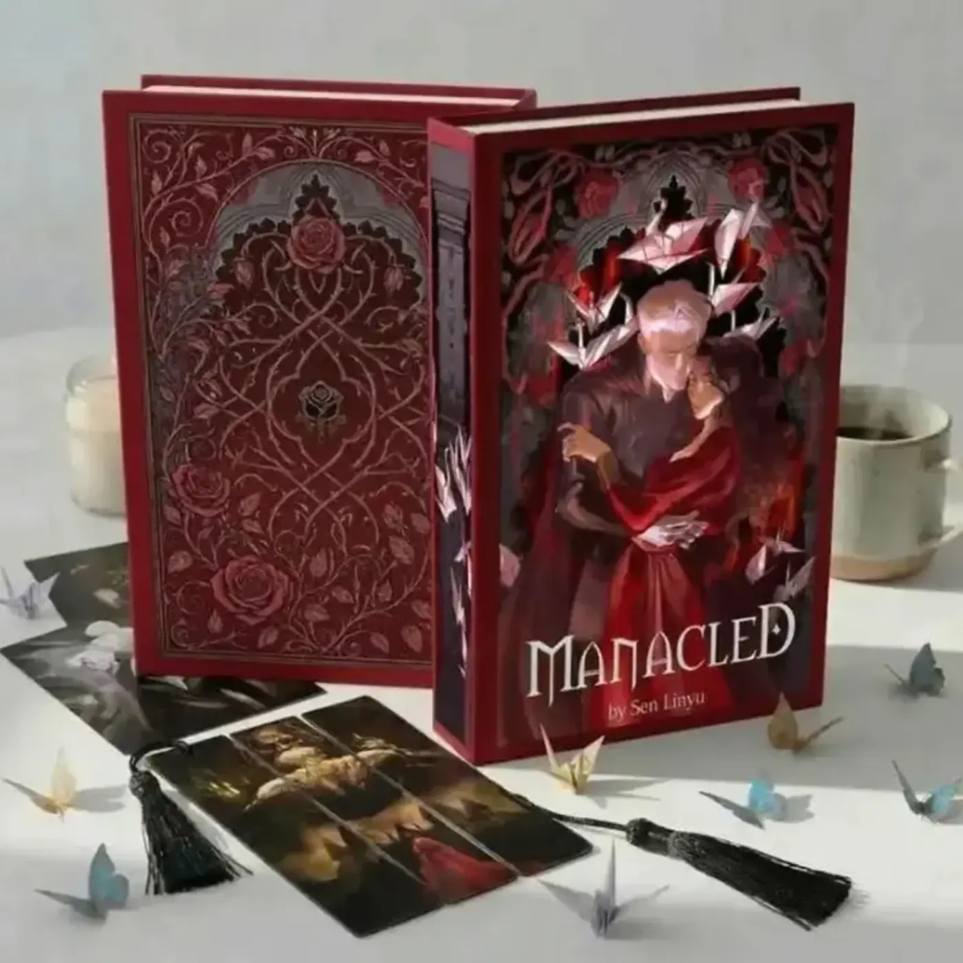 M@n@cled Book Collector Edition, Sprayed Edges, Illustrations, Art Prints