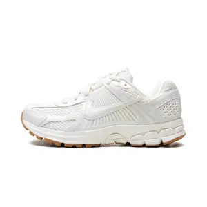 Nike Zoom Vomero 5 WMNS "SAIL GUM" HM5886 133