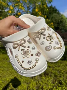 14 Piece Wooden Sandals Set (pearl Bowknot, Butterfly, Plaid Heart, Chain), Easy Install Detachable DIY Decorations