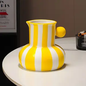 1pc Cute Kettle Ceramic Vase Macaron Yellow Hand-painted Decorative Ornament for Bedside Table Room Decor Aesthetic Mother's Day Gift Aesthetic Home Decor