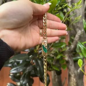 Women San Judas Esclava