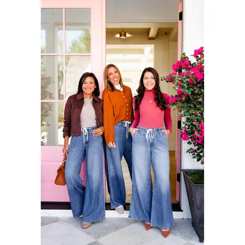 Judy Blue High Rise Dark Wash Elastic Waistband Featherweight Palazzo Jeans