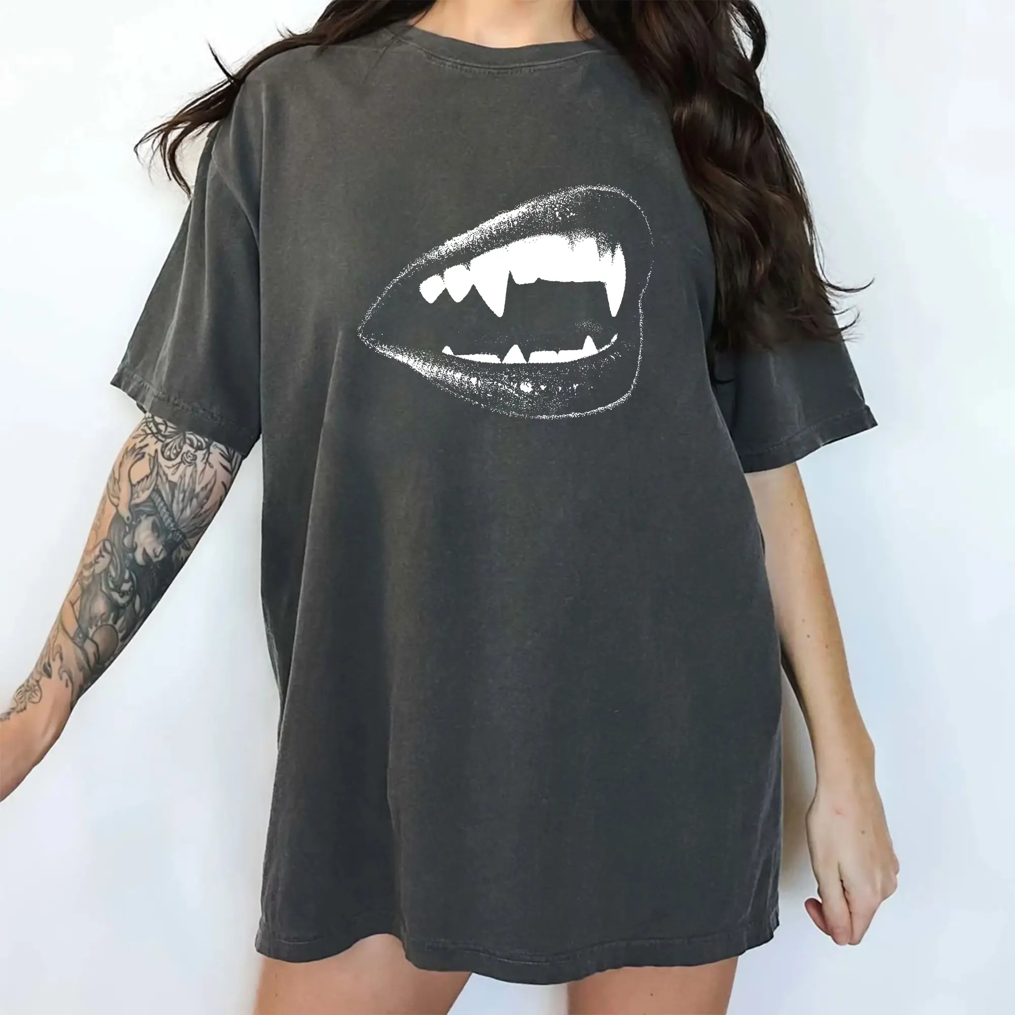 MAPTEES Vampire Bite Shirt, Dark Feminine Goth Heavyweight Cotton Graphic Tee, Y2K Goth T-shirt, Dark Alternative Outfits, Clothing
