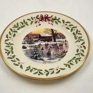 Lenox 2010 Annual Collector Christmas Plate 20th Series Numbered Holiday Skaters