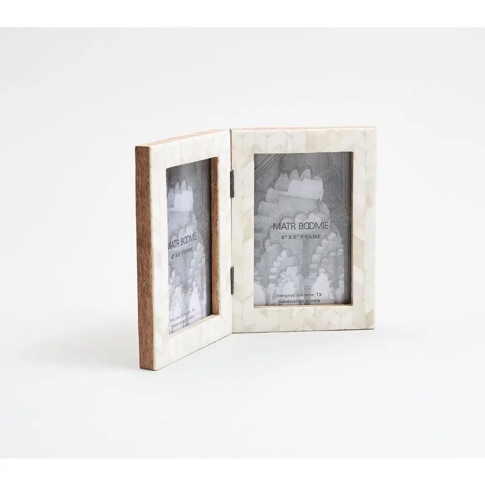 Matr Boomie Artemis Hinged Frame Pearl 4 x 6 Matr Boomie Artemis Hinged Frame Pearl 4 x 6