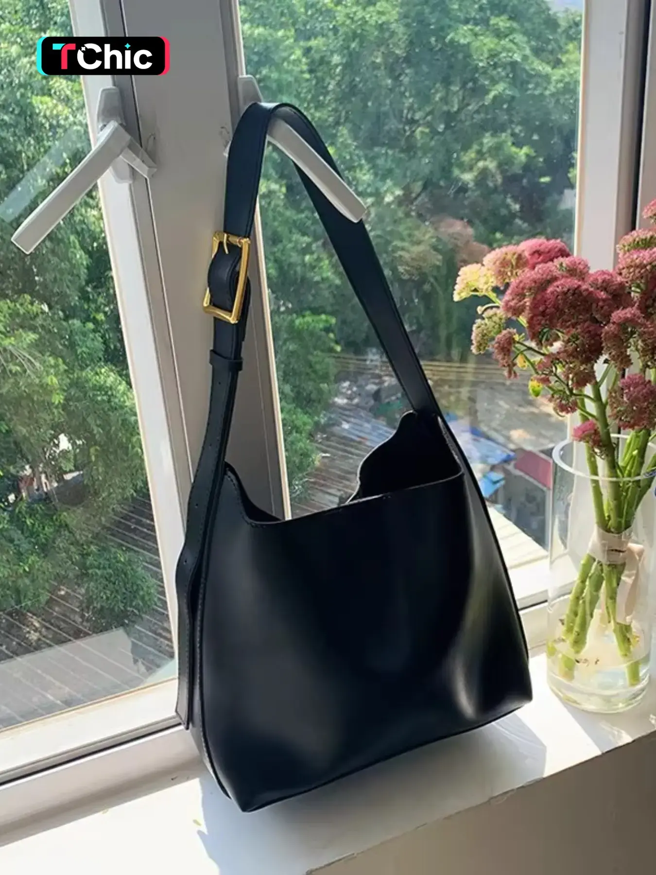 Women's PU leather tote bag, large-capacity stylish Casual Shoulder Bag, Fashionable bags, suitable for ladies' work/office handbag, durable and simple for everyday use, gift for girlfriend