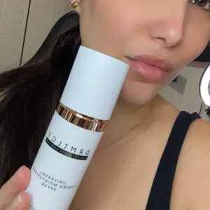 Product Review of DRMTLGY Universal Tinted Moisturizer SPF 46 - 1.7 fl oz Hydrate Skincare Hydrate Skincare Sunscreen Hyaluronic from J**🎶