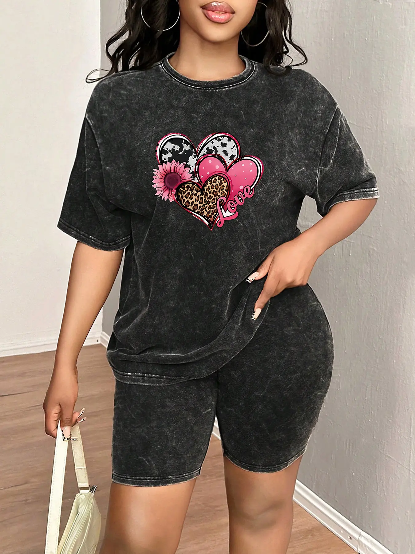 Spring & Summer Plus Size Sports Two-Piece Set with Animal Print, Tie-Dye Washed Vintage Short Sleeve T-Shirt and Shorts, Plus Size Women's Jogging Outfit, Sweatsuit Set Outfit, Athletic Fashion Activewear