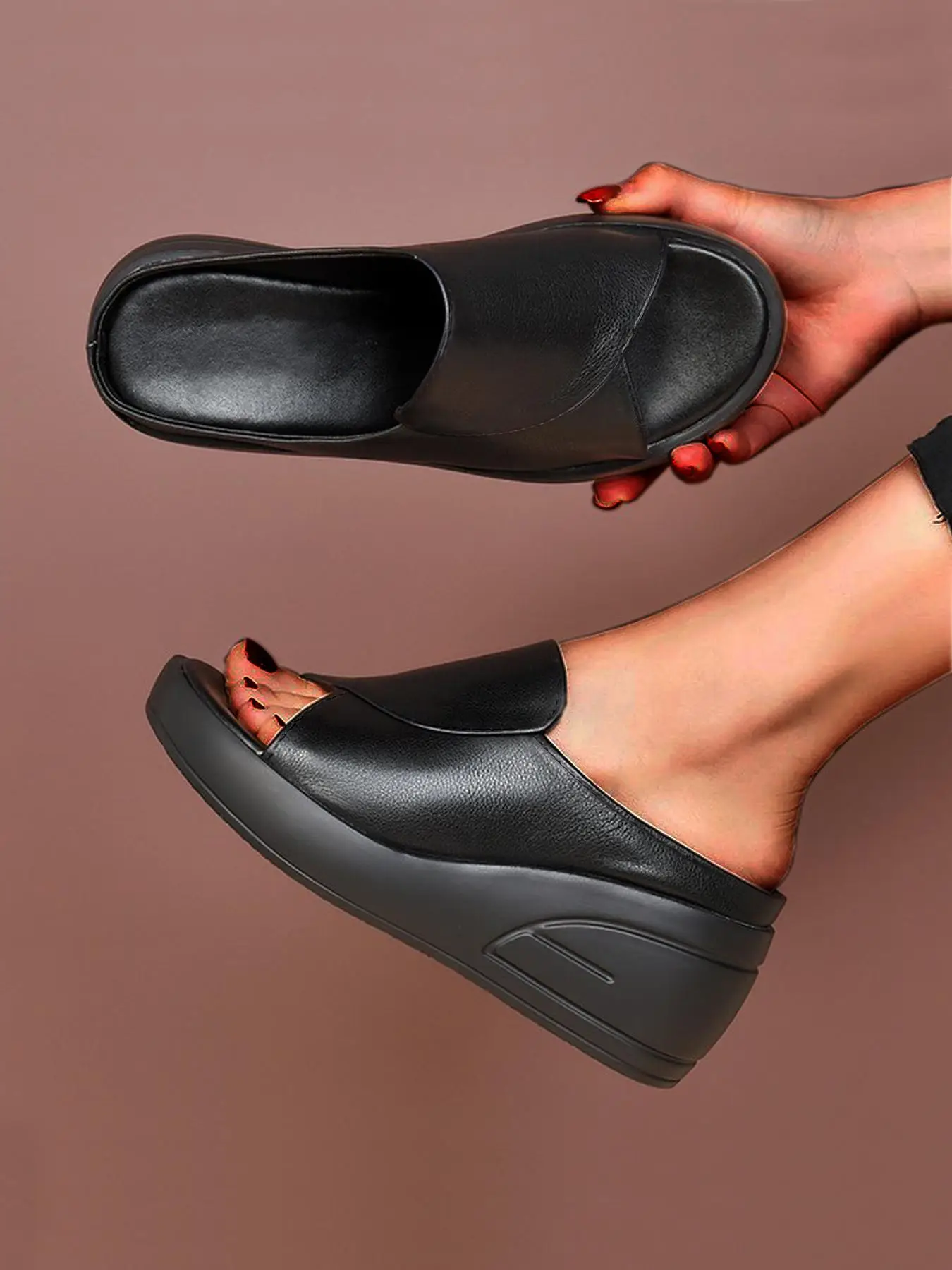 Solid Color Slip on Wedges Sandals for Women, Fashionable Outdoor Platform Sandals for Summer 2024, Breathable Comfortable Shoes for Daily Wear