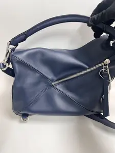 Pre-owned Loewe Good Crossbody Bags TH Medium Puzzle Bag in Navy Blue Calfskin