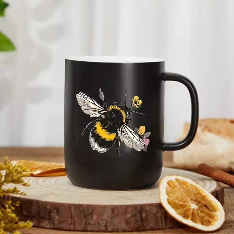 Cute Bee Design UV DTF Cup Wrap Decals, Featuring Bee and Flower Elements, Self-Adhesive Stickers Suitable for Mugs/Water Bottles/Crafts, Furniture, DTF Transfer Stickers Suitable for 16oz Glass Jar Packaging, High Quality and Scratch