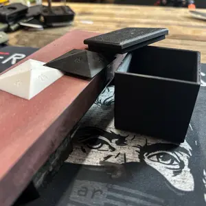 2 Sharpening blocks with case