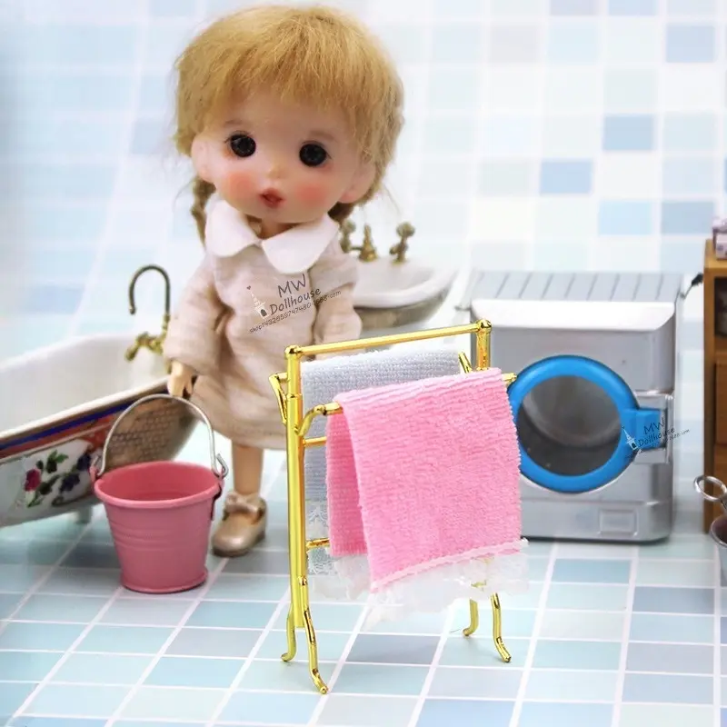 Miniature Towel Rack for Dollhouse Food Scene DIY, Perfect Toy Furniture Doll Accessories Gift Idea