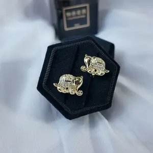 Argollitas pequeña elefante, oro laminado 14k