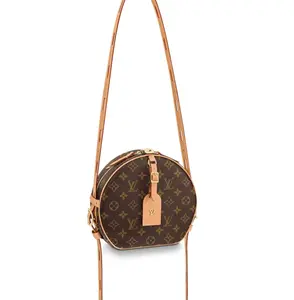 Pre-owned Louis Vuitton material Messenger Bags Boite Chapeau Bag Monogram Canvas
