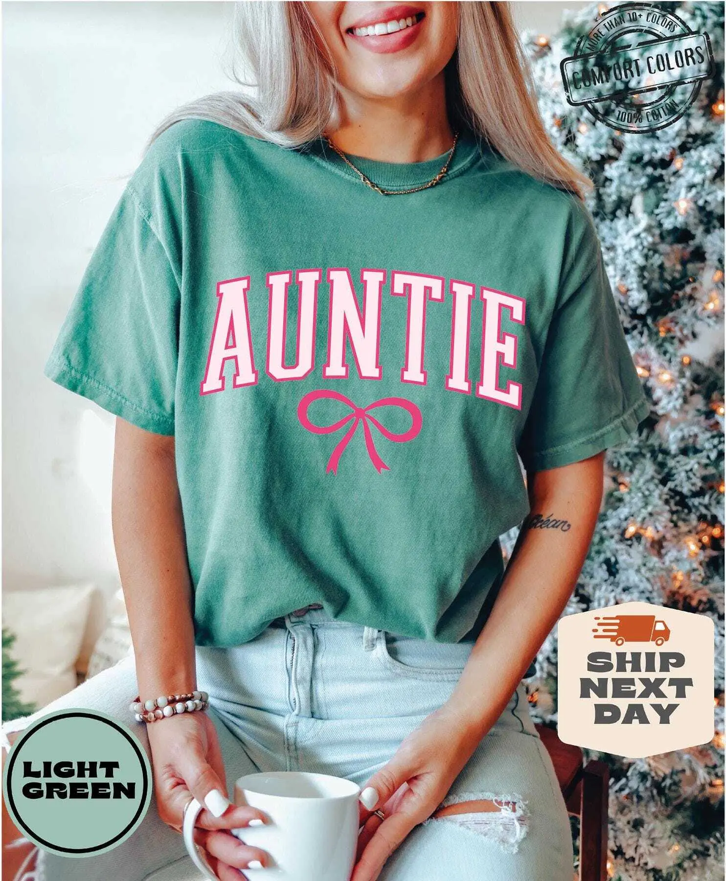 Comfort Colors Coquette Bow Auntie Shirt , Cute Auntie shirt,  New Aunt Gift, Pregnancy Announcement, Aunt Birthday Gift, Cool Auntie Cotton Top Womenswear Check