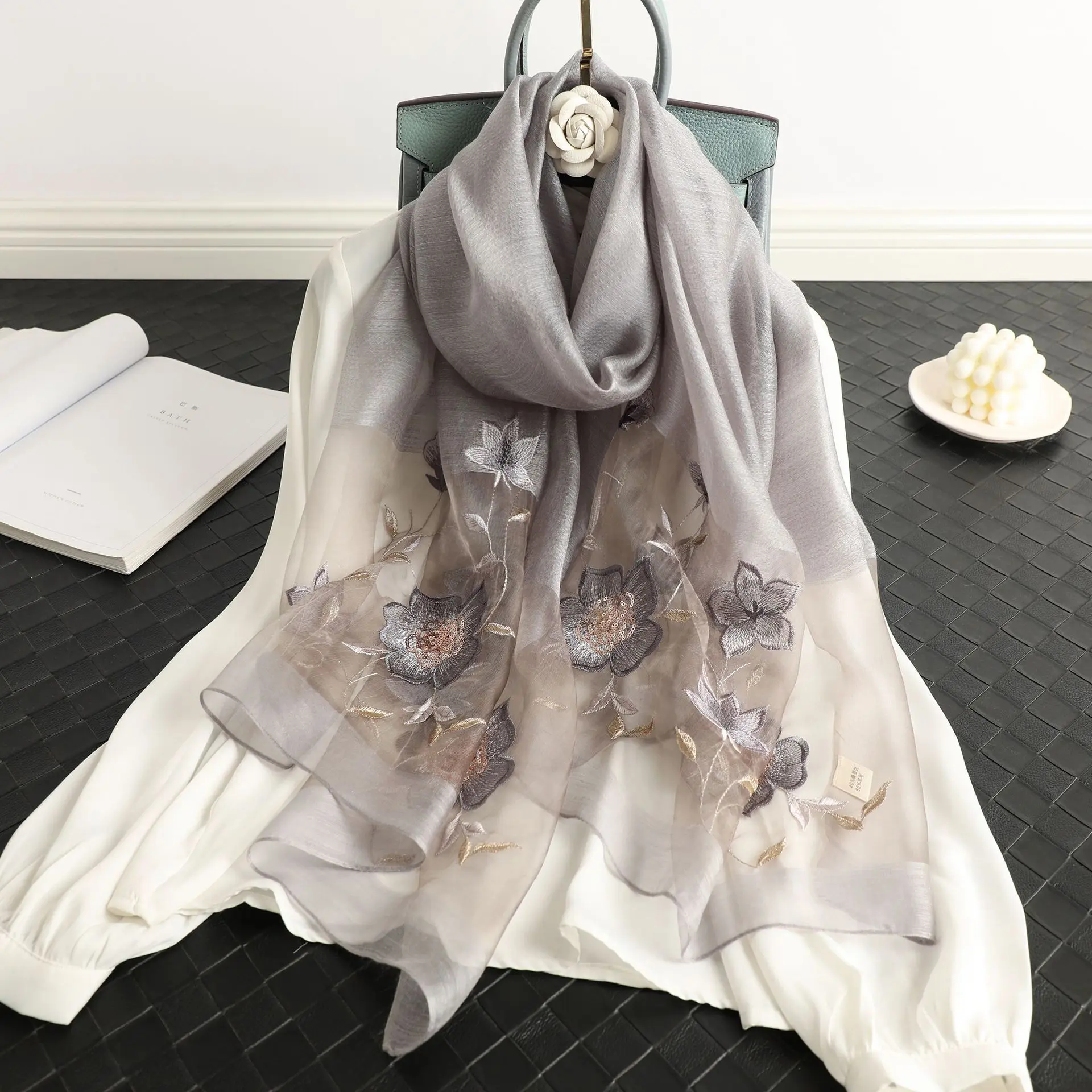 Spring and Autumn New Mulberry Silk Silk Scarf Silk Embroidery Wool Scarf Embroidery Fashion Shawl Scarf