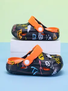 Cute Graffiti Slippers Fashion New Versatile Breathable Hole Shoes, Stylish Kids Footwear, Comfortable and Trendy Design