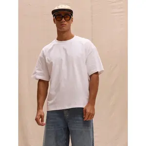 Boxy Fit Oversized T-Shirt Spring Summer Streetstyle Easter Vacation Streetwear Outfits