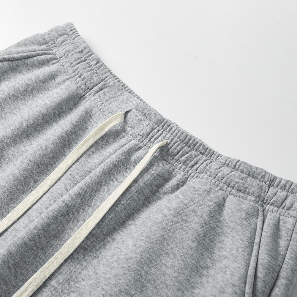 3-pack men’s casual athletic shorts, loose and versatile outdoor shorts, solid color with a simple drawstring design, suitable for everyday commuting and running.