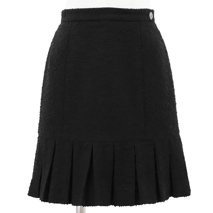 Pre-owned CHANEL Tweed Small Leather Goods Pleated Skirt