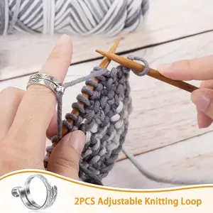 Finger-knitted crochet loops are interwoven, with adjustable crochet hooks. Tension loops. Opening yarn guide fingers for fixation. Knitting needles are used for crochet knitting.