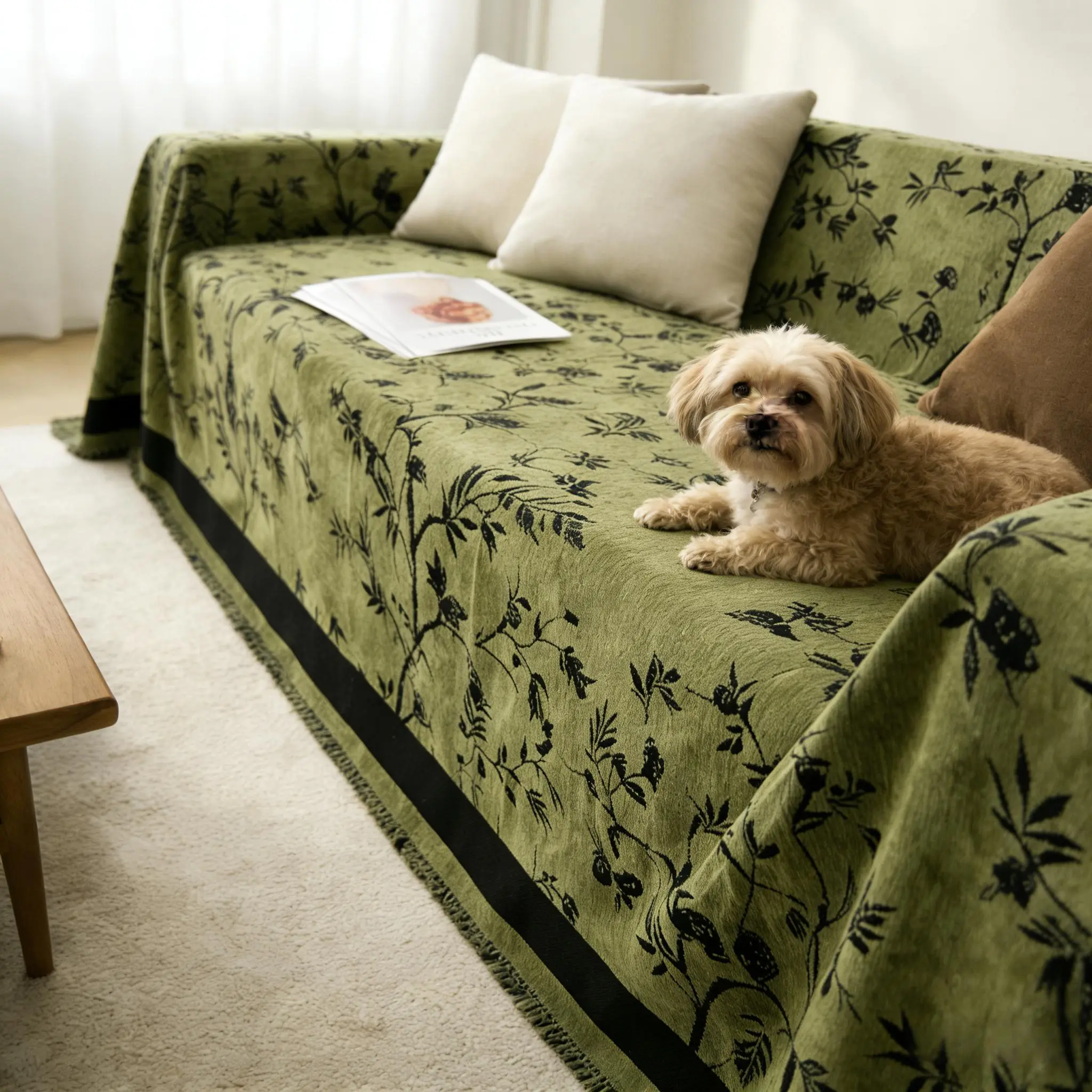 Plant Leaf Sofa Cover, Durable Chenille Couch Cover for Pets, Anti-Scratch Slipcover, All-Season Furniture Protector，Dustproof Anti-Scratch Slipcover for Pets & Kids