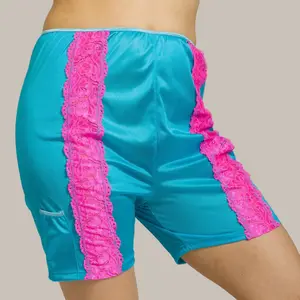 Turquoise & Hot Pink Lola!
