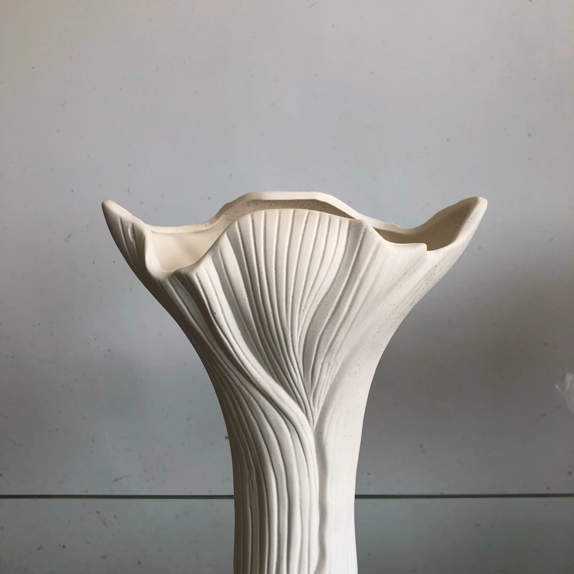 Artistic Asymmetrical Vase Design, Unique Beauty for Home Decor, Perfect for Indoor Decoration, Stylish Flower Holder, Ceramic Abstract Vase
