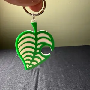 Animal Crossing Keychain - Green Leaf Design with Unique Shape and Color Scheme