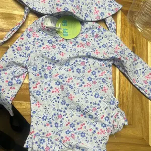 SummerVibes Infant Baby Girl Swimsuit One-Piece Long Sleeve Rash Guard with Hat Set Floral Zipper Bathing Suit Leopard Beach Wear Swimmingoutfit Swimoutfit Baby Clothing