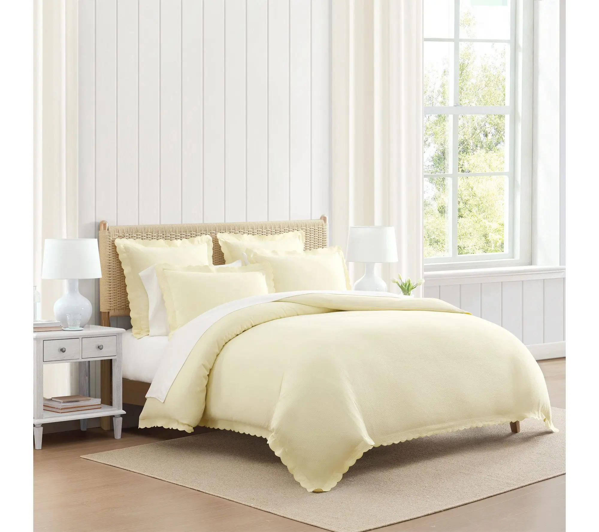 Martha Stewart Sign. Scallop Yellow CottonRich Queen Duvet Set