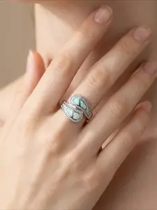 White Opal Ring for Women Bohemian Vintage Wedding Engagement Jewelry Elegant Handmade Silver Band