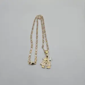 Couple, beautiful pendant with necklaces.