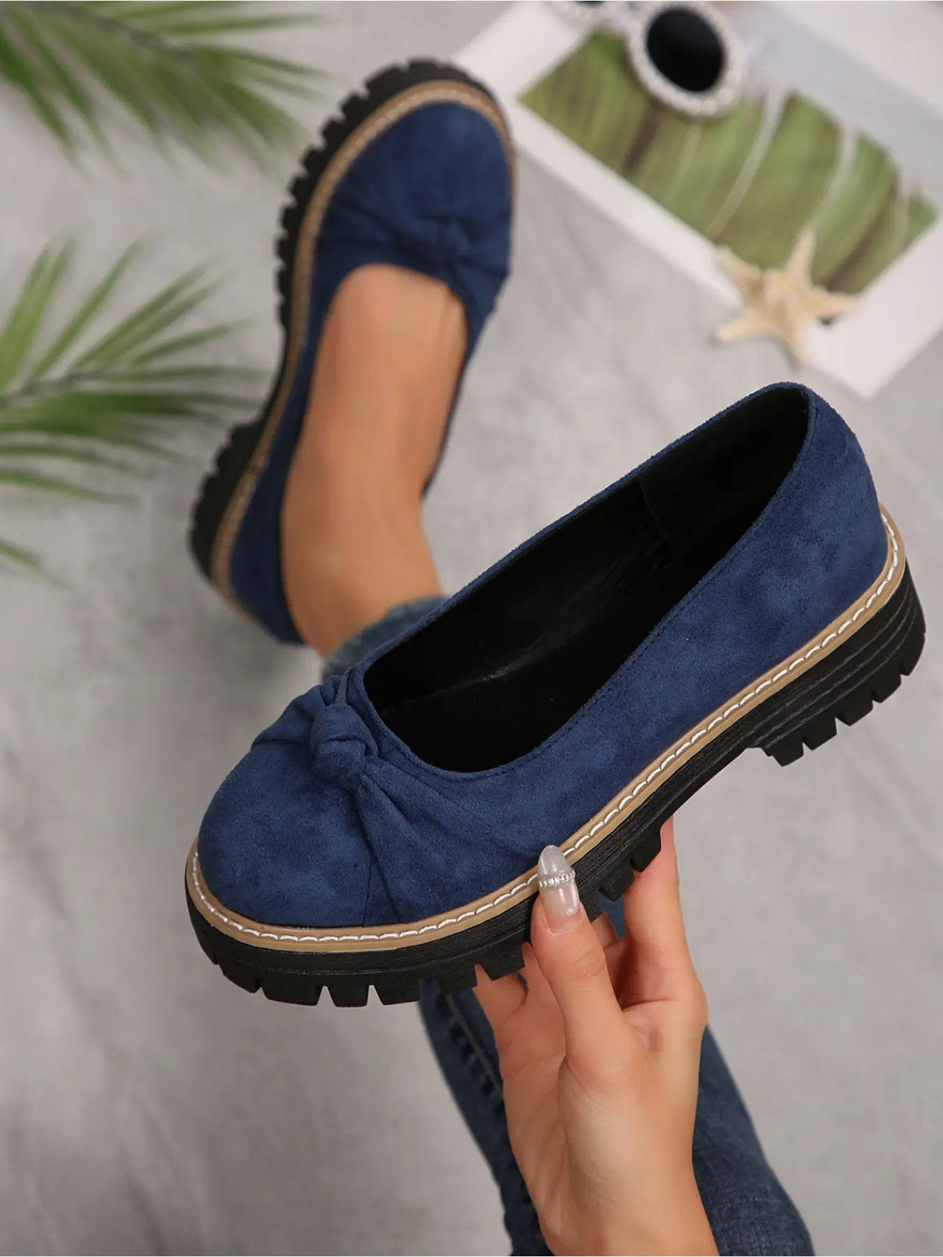 Women's suede bow thick sole single shoe British style sponge sole loafers commuting height increasing versatile women's shoes