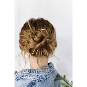 Simple Gold U-Shape Pin