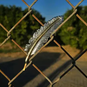 Plumas De Plata