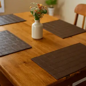 HomeRoots 653659 18 in. Espresso Basketweave Faux Leather Placemats - Set of 4