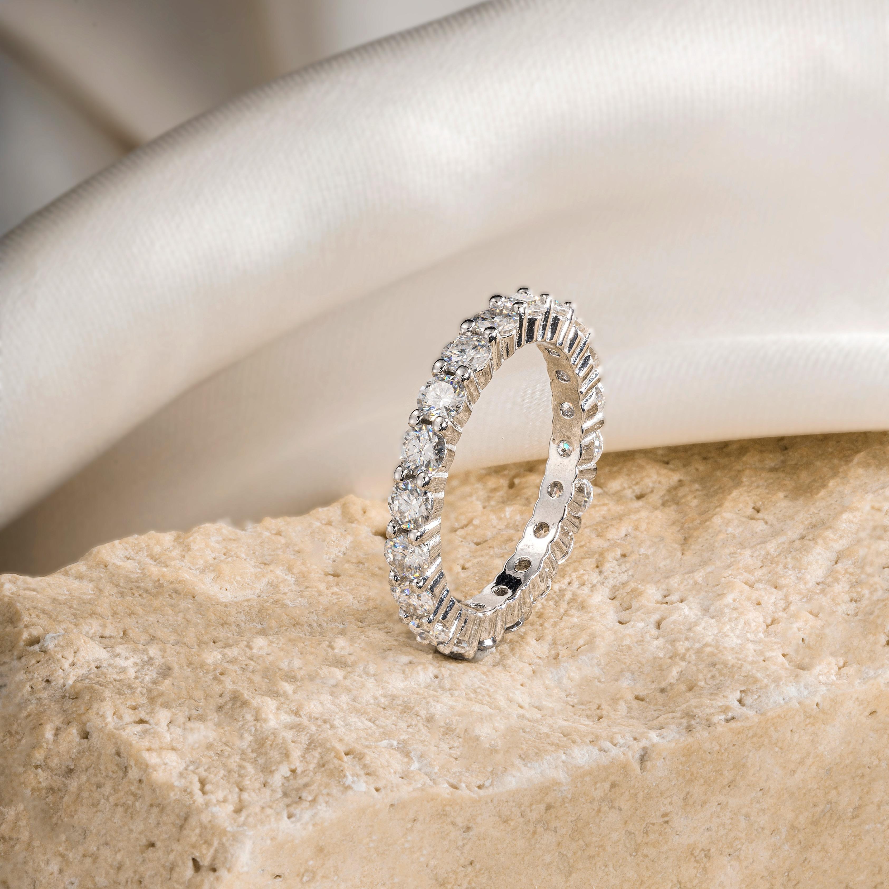 EIoways Sterling Silver Eternity Ring Moissanite Wedding Band 2.23ct D Color VVS S925 Sterling Silver Moissanite Jewelry 3mm Full Eternity Band Perfect Anniversary Wedding Gift for Women